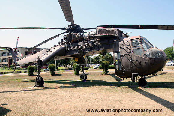 US Army Sikorsky CH-54A Tarhe 69-18438 displayed at Fort Rucker (2011)