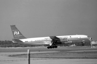 Pakistan International Airlines Boeing 707-340C AP-AUN (1969)