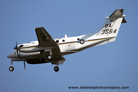 US Navy Atsugi Beech UC-12F 163554/8A (2003)