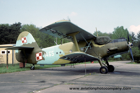 Polish Air Force Antonov An-2 1465 (2000)