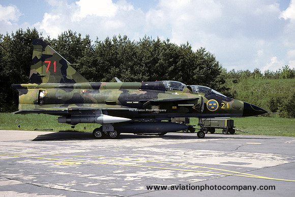 Swedish Air Force F21 SAAB Viggen Sk-37E 37808/71 (2004)
