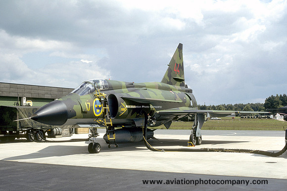 Swedish Air Force F17 SAAB Viggen JA-37 37356/44 (1984)