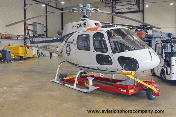 DGA-EV Aerospatiale AS.550U2 2815/F-ZAHB at Cazaux (2024)
