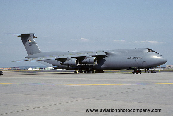 USAF 60 AW Lockheed C-5A Galaxy 69-0025 at Rhein Main (1992)