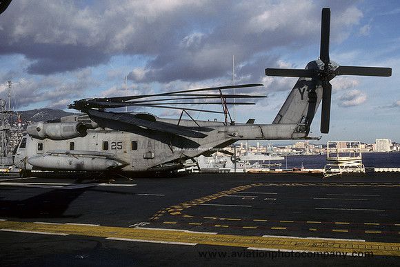 US Marines HMM-162 Sikorsky CH-53E Super Stallion 161261/YS-25 on board USS Boxer (2001)