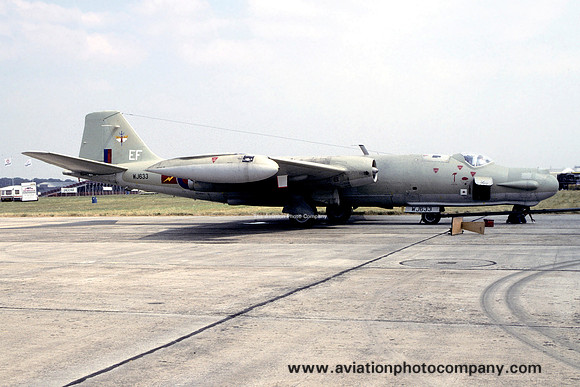 RAF 360 Squadron English Electric Canberra T.17A WJ633/EF (1994)
