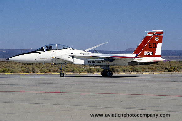 USAF 412 TW McDonnell Douglas F-15B Eagle 76-0134/ED at Edwards AFB (1999)