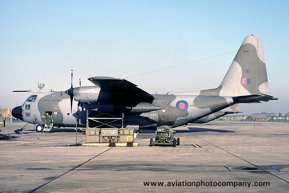 RAF Lyneham Transport Wing Lockheed C-130K Hercules C.1P XV196 (1987)