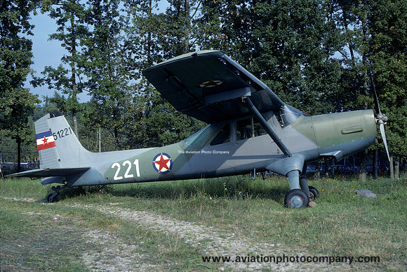 Yugoslavian Air Force UTVA-66 51221 (1989)