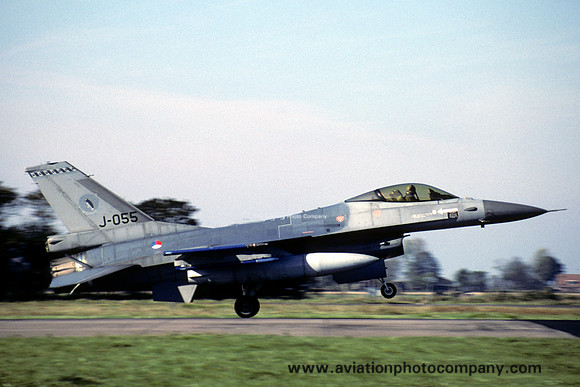 Dutch Air Force 322 Squadron GD F-16AM Fighting Falcon J-055 (2002)
