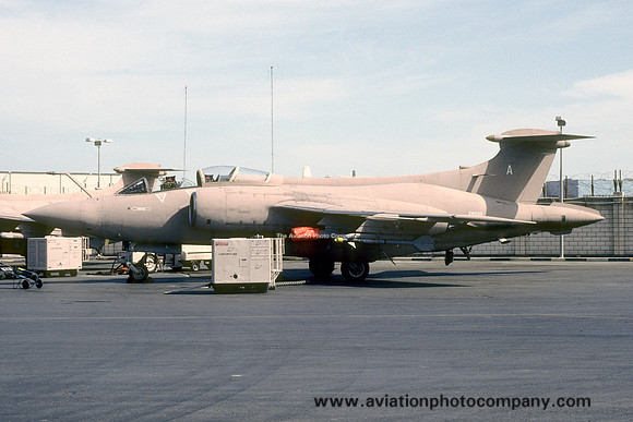 RAF Blackburn Buccaneer S.2 XW533/A during Operation Granby at Muharraq Airbase (1991)