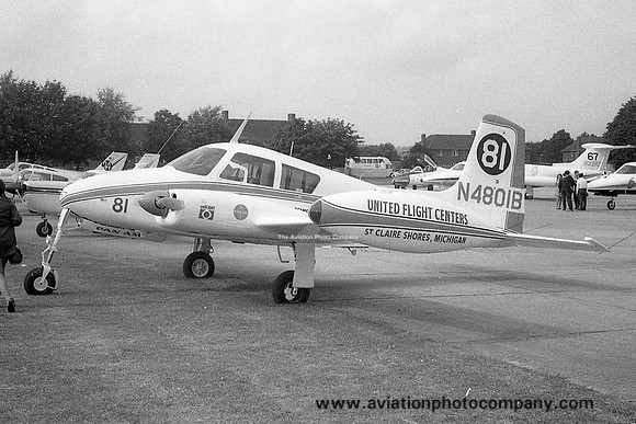 United Flight Centers Cessna 310 N4801B