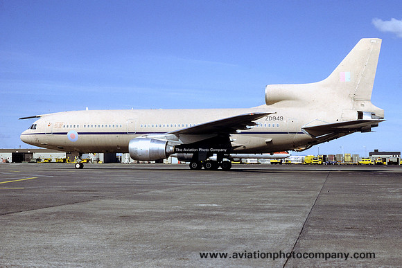 RAF 216 Squadron Lockheed Tristar K.1 ZD949 (1991)