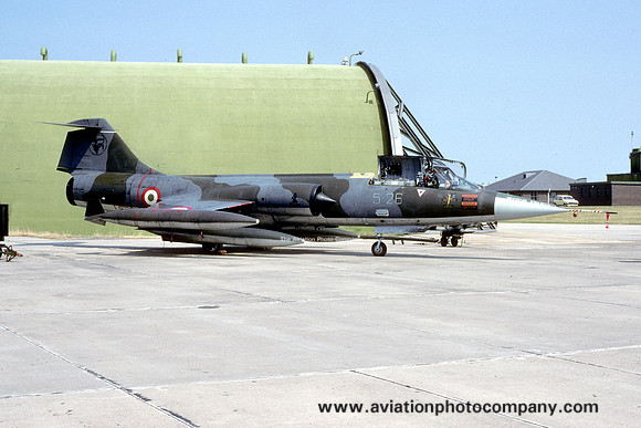Italian Air Force 5 Stormo Lockheed/FIAT F-104S Starfighter MM6920/5-26 (1989)