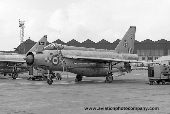 RAF 19 Squadron English Electric Lightning F.2A XN776/C (1972)