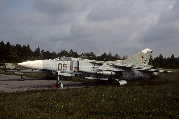 Soviet Air Force Mikoyan MiG-23 05 red displayed at Liepaja (2003)