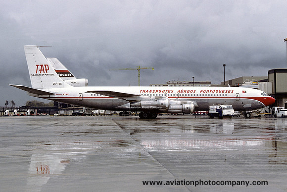 TAP Air Portugal Boeing 707-382B CS-TBC at London Gatwick (1978)