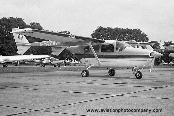 Cessna 337F Super Skymaster G-AZAV