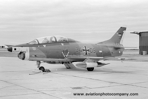 West German Air Force LeKG41 FIAT G-91T 34+09 at Lossiemouth (1975)