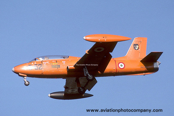Italian Air Force 5 Stormo Macchi MB-326 MM54222/5-52 (1986)