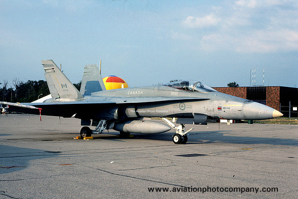 Canadian Air Force 410 Squadron McDonnell Douglas CF-188A Hornet 188706 (1988)