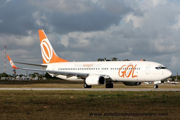 GOL Transportes Aereos Boeing 737-85F PR-GIP (2008)