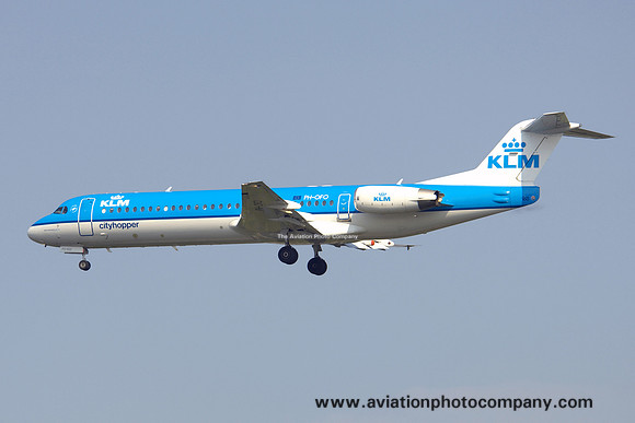 KLM Cityhopper Fokker F-100 PH-OFO (2008)