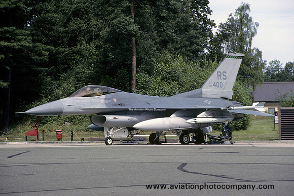USAF 86 WG 512 FS General Dynamics F-16C Fighting Falcon 85-1400/RS (1992)