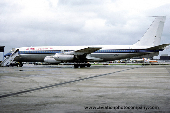 Bayu Indonesia Air Boeing 707-321 N70798 (1977)