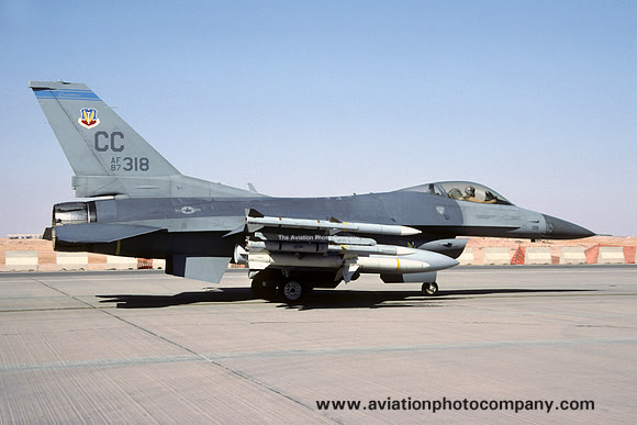 USAF 27 FW 523 FS GD F-16C Fighting Falcon 87-0318/CC at Prince Sultan AB (2002)
