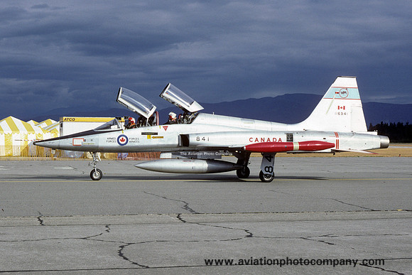 Canadian Armed Forces 419 Squadron Canadair CL-219 (CF-116D) CF-5D 116841 (1985)