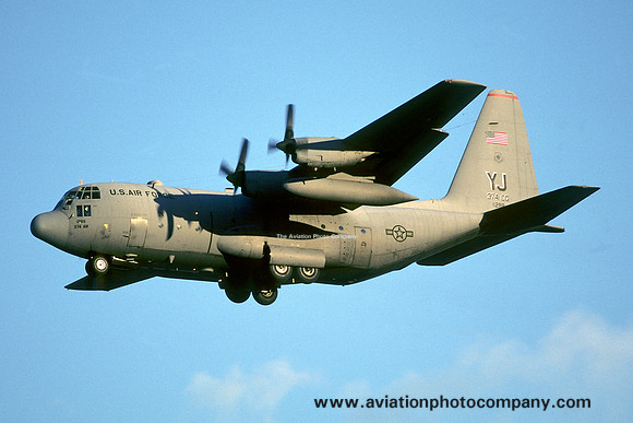 USAF 374 AW 36 AS Lockheed C-130E Hercules 72-1288/YJ (2003)