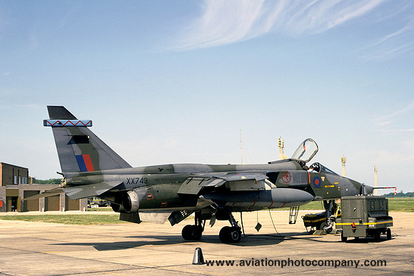 RAF 6 Squadron Sepecat Jaguar GR.1 XX743 (1975)