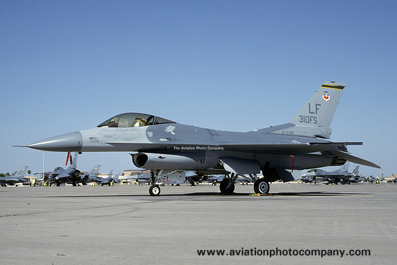 USAF 58 FW 310 FS General Dynamics F-16C Fighting Falcon 87-0356/LF (1992)
