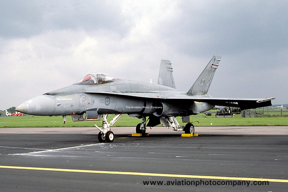 Canadian Armed Forces 1 CAG 409 Squadron McDonnell Douglas CF-188 Hornet 188748 (1987)