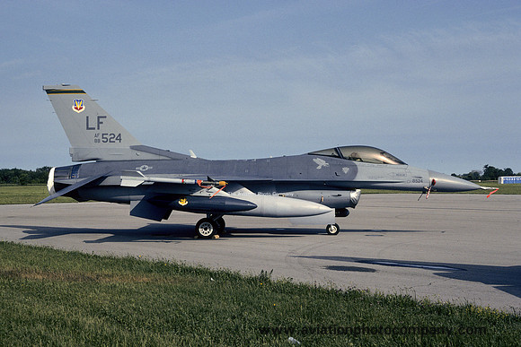 USAF 58 FW 310 FS General Dynamics F-16C Fighting Falcon 88-0524/LF (1992)