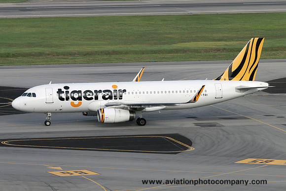Tiger Airways Airbus A320-200 9V-TRI at Singapore IAP (2015)