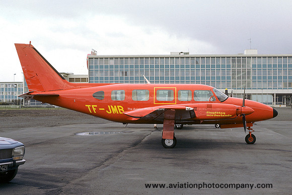 Flugfelag Nordurlands Piper PA-31-350 Navajo Chieftain TF-JMB (1978)