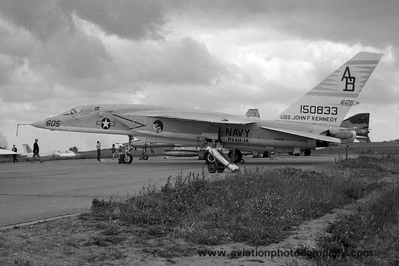 US Navy RVAH-14 North American RA-5C Vigilante 150833/AB-605 (1969)
