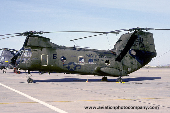 USMC HMT-301 Vertol CH-46F 157720/SU6 (1981)