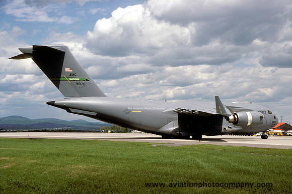 USAF 62/446 AW McDonnell Douglas C-17A Globemaster 99-0170 (2001)