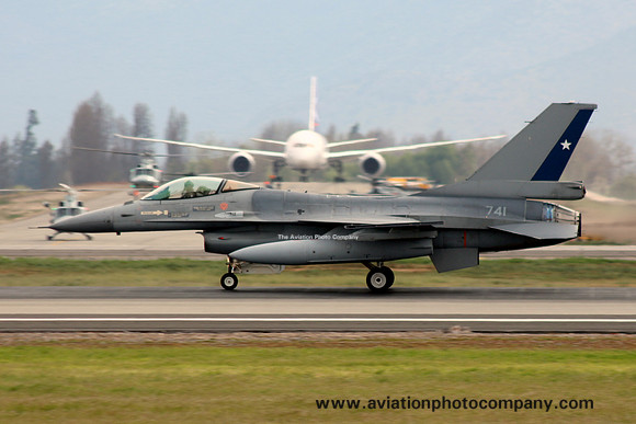 Chilean Air Force Grupo 7 GD F-16AM 741 at Pudahue (2013)