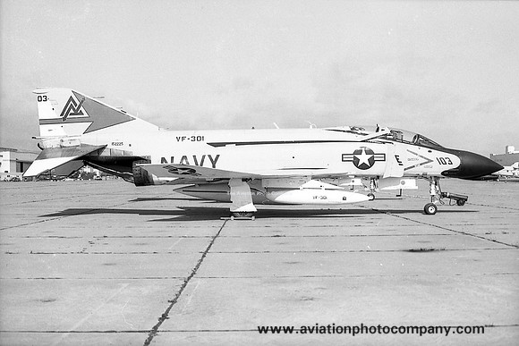 US Navy VF-301 McDonnell F-4B Phantom 152225/ND-103 (1975)