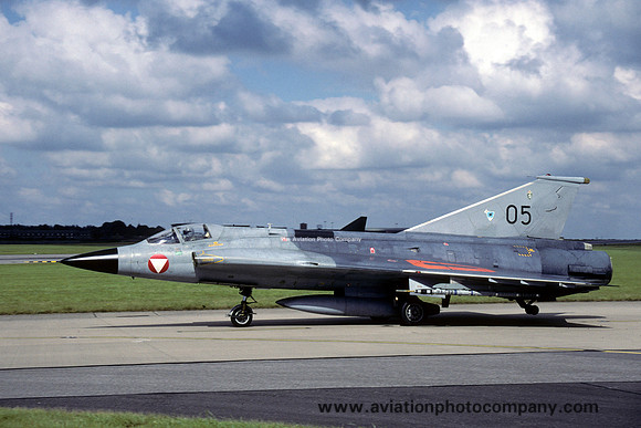 Austrian Air Force SAAB Draken J-35oE 05 at RAF Waddington (2002)