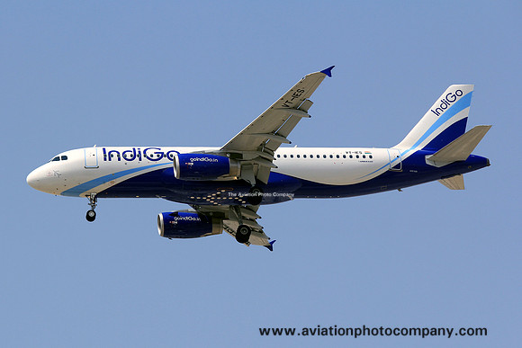 IndiGo Airbus A320-200 VT-IES at Dubai (2013)