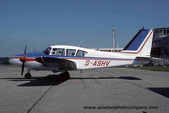 Piper PA-23-250 Aztec B G-ASHV (1984)