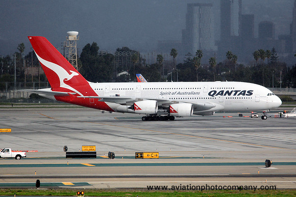 Qantas Airbus A380-800 VH-OQK at Los Angeles IAP (2013)