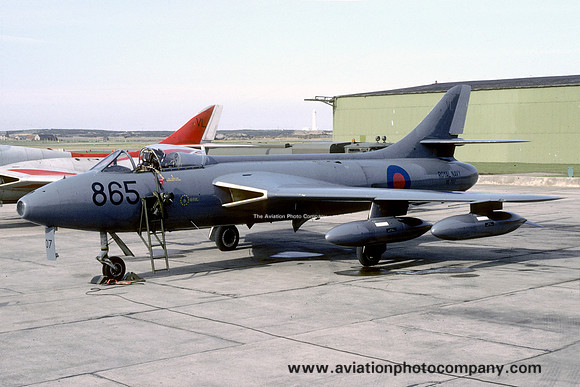 Royal Navy FRADU Hawker Hunter GA.11 XE707/865 (1984)