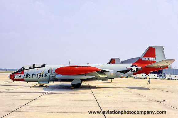 USAF Martin EB-57E 55-4253 (1972)