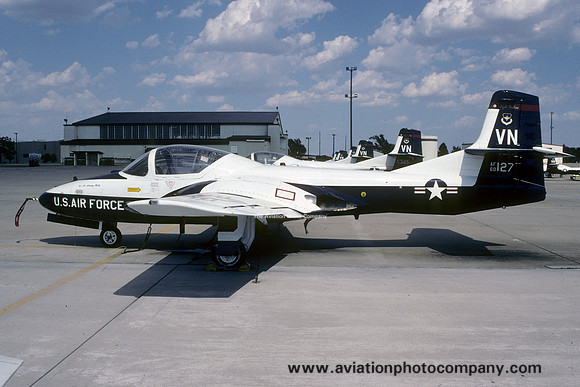 USAF 71 FTW 8 FTS Cessna T-37B 60-0127/VN (2000)